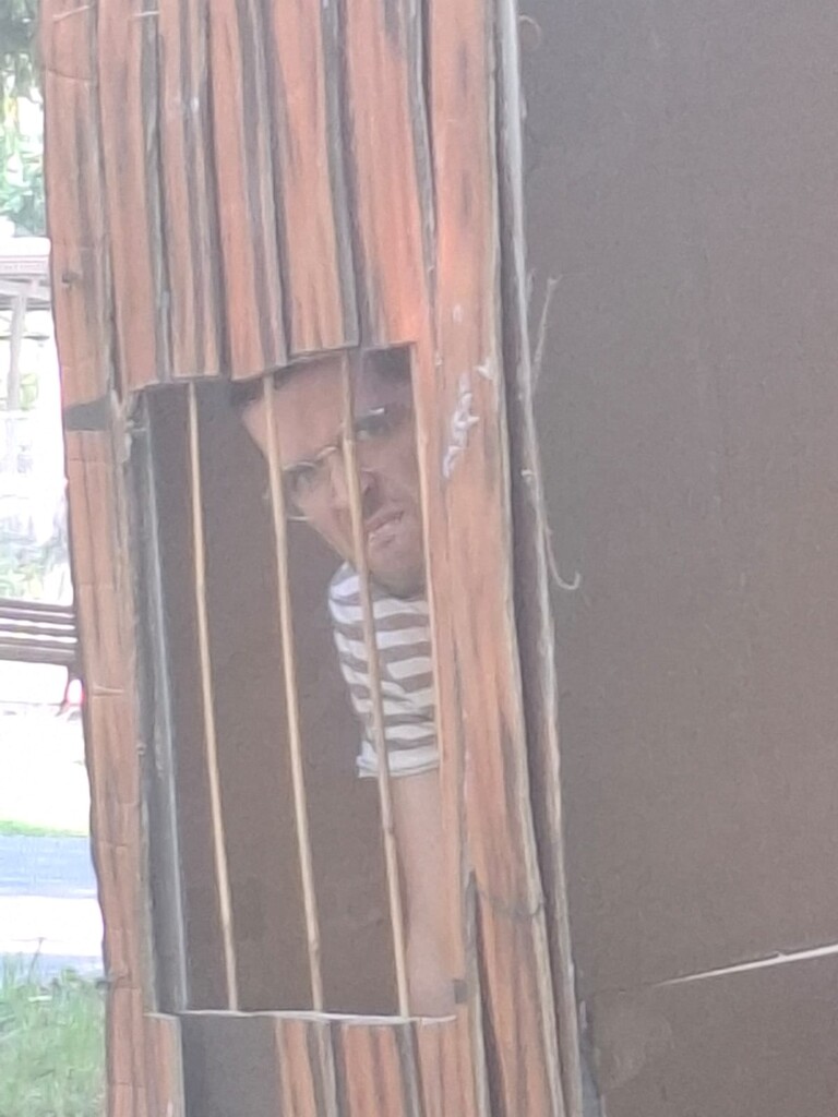 Ein Facahlehrer im Gefängnis.