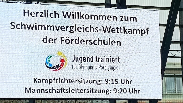 Die Anzeige zur Veranstaltung auf de steht: Herzlich Willkommen zum Schwimmvergleichs-Wettkrampf der Förderschulen. Jugend trainert.