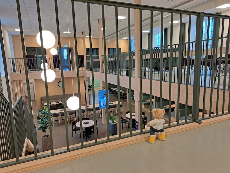 Unser Bät im Aufenthaltsbereich der Schule.