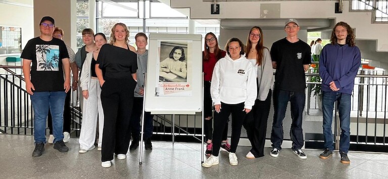 Gruppenbild mit Anne Frank