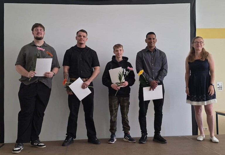 Gruppenbild von Absolventen