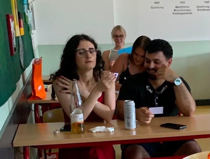 Schüler bei Workshop Finanzamt