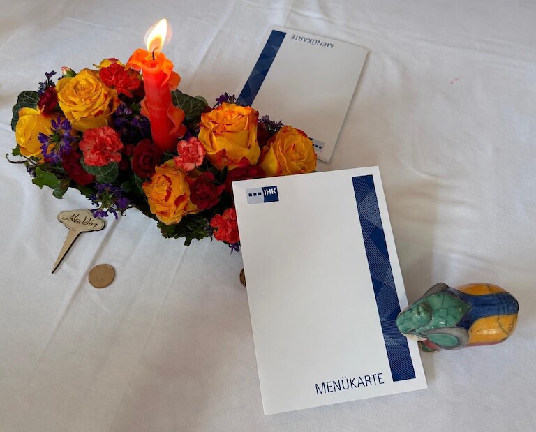 Menükarte mit Blumen